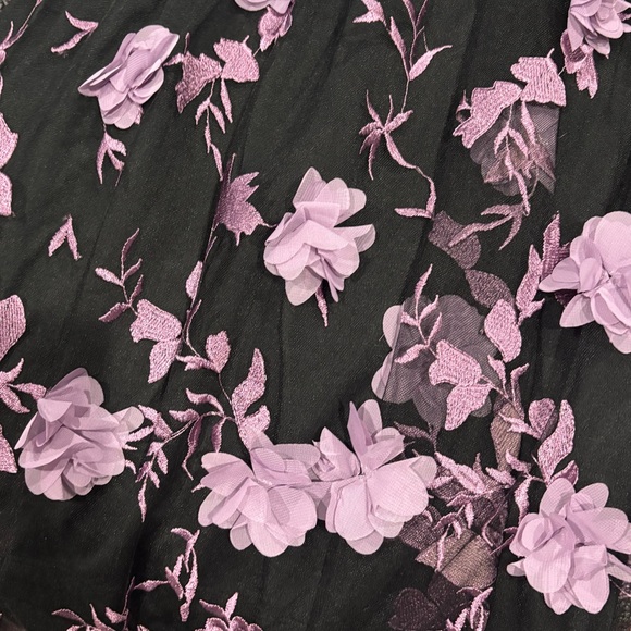 NWT - VENUS Floral 3-D Applique Mesh Layered Maxi Dress - Sz 8 - Picture 5 of 7